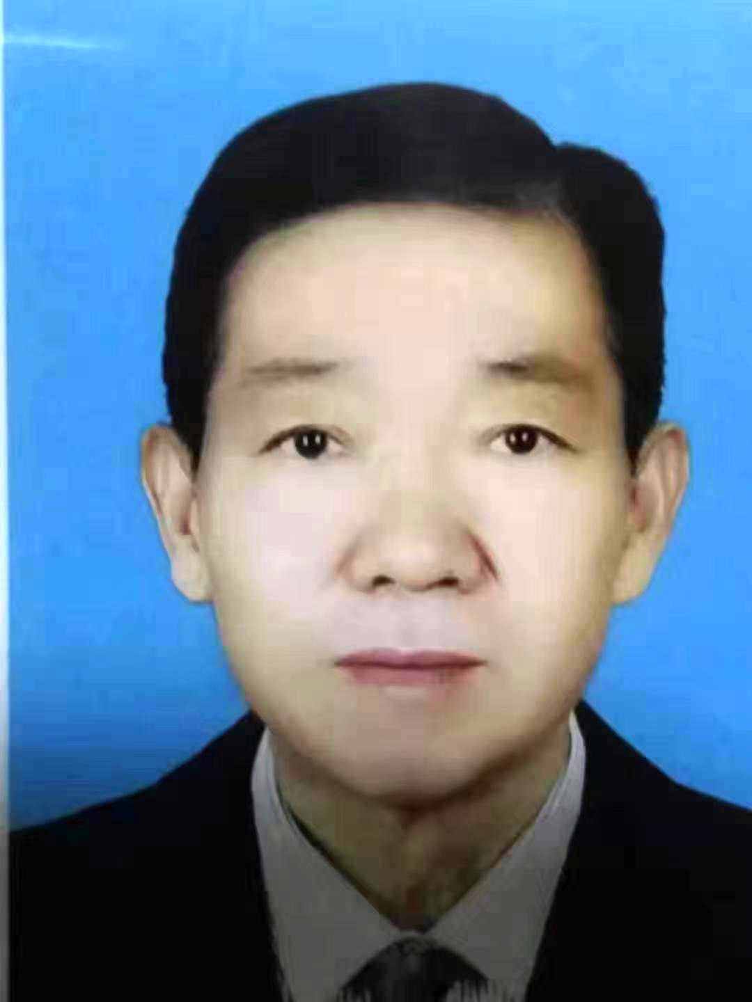 中心执行主任 季学恒同志